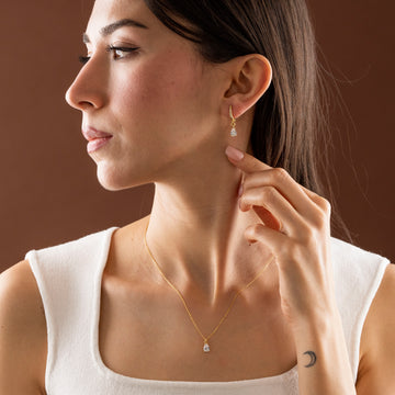 Elegant Pear-Cut Diamond Look Jewelry Set