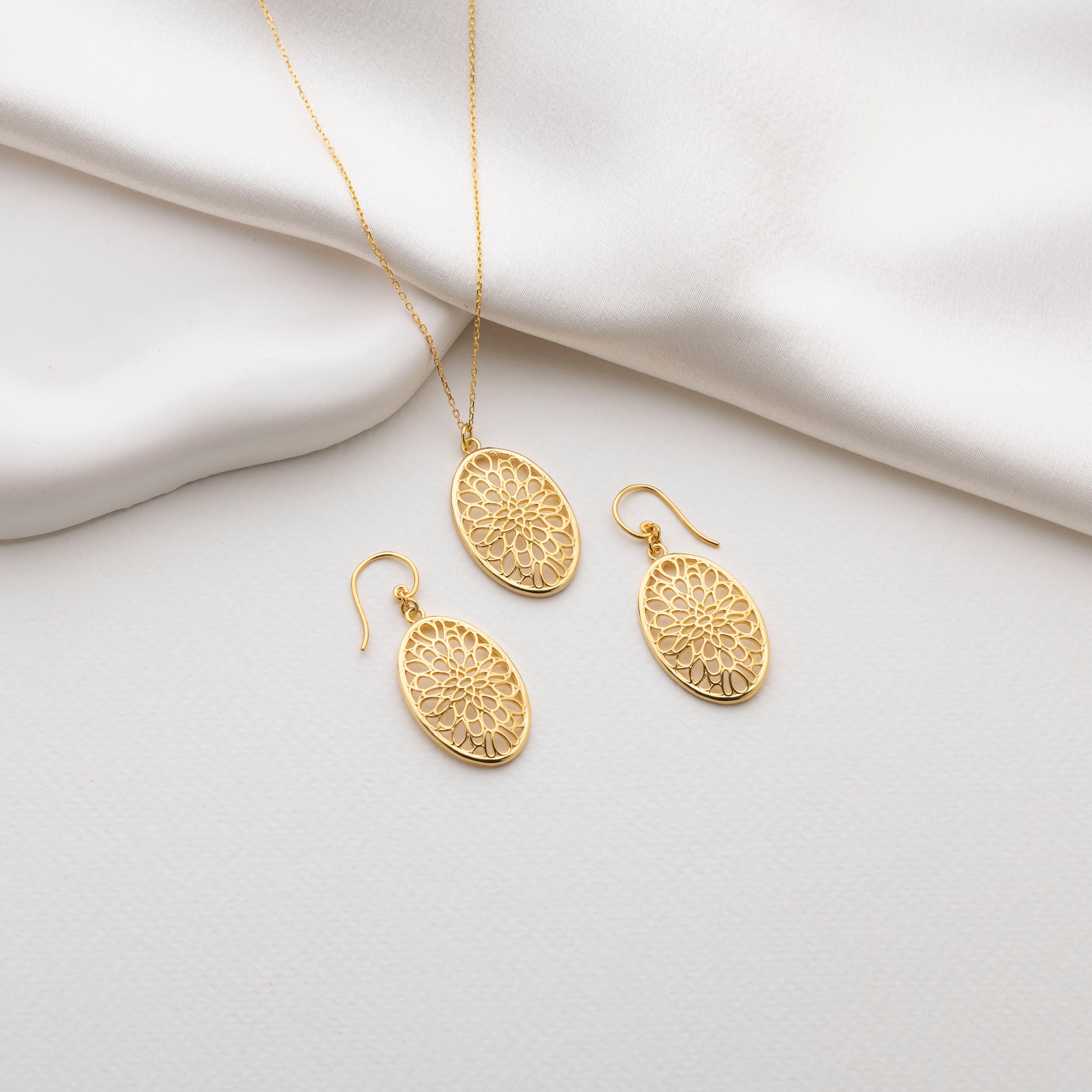 Signature Design 925 Sterling Silver Pendant & Earrings Jewelry Set