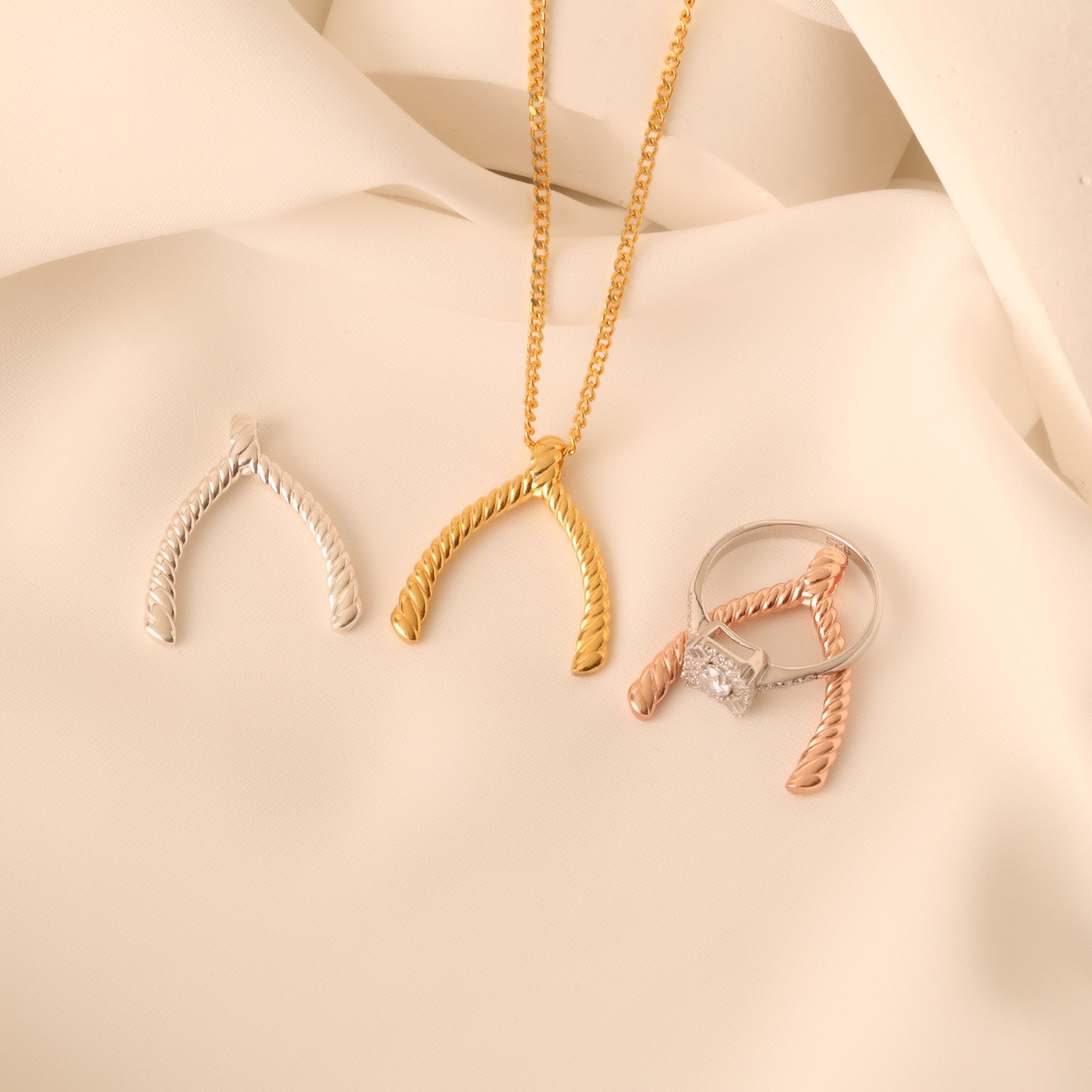 Wiishbone Ring Holder Necklace