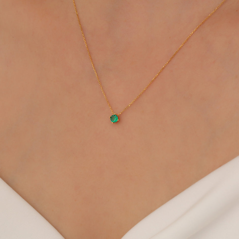 Elegant Pear-Cut Emerald Green Jewelry Set