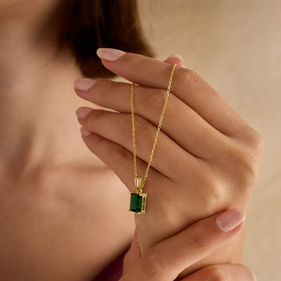 Handmade Emerald Cut Green Necklace 925 Sterling Silver