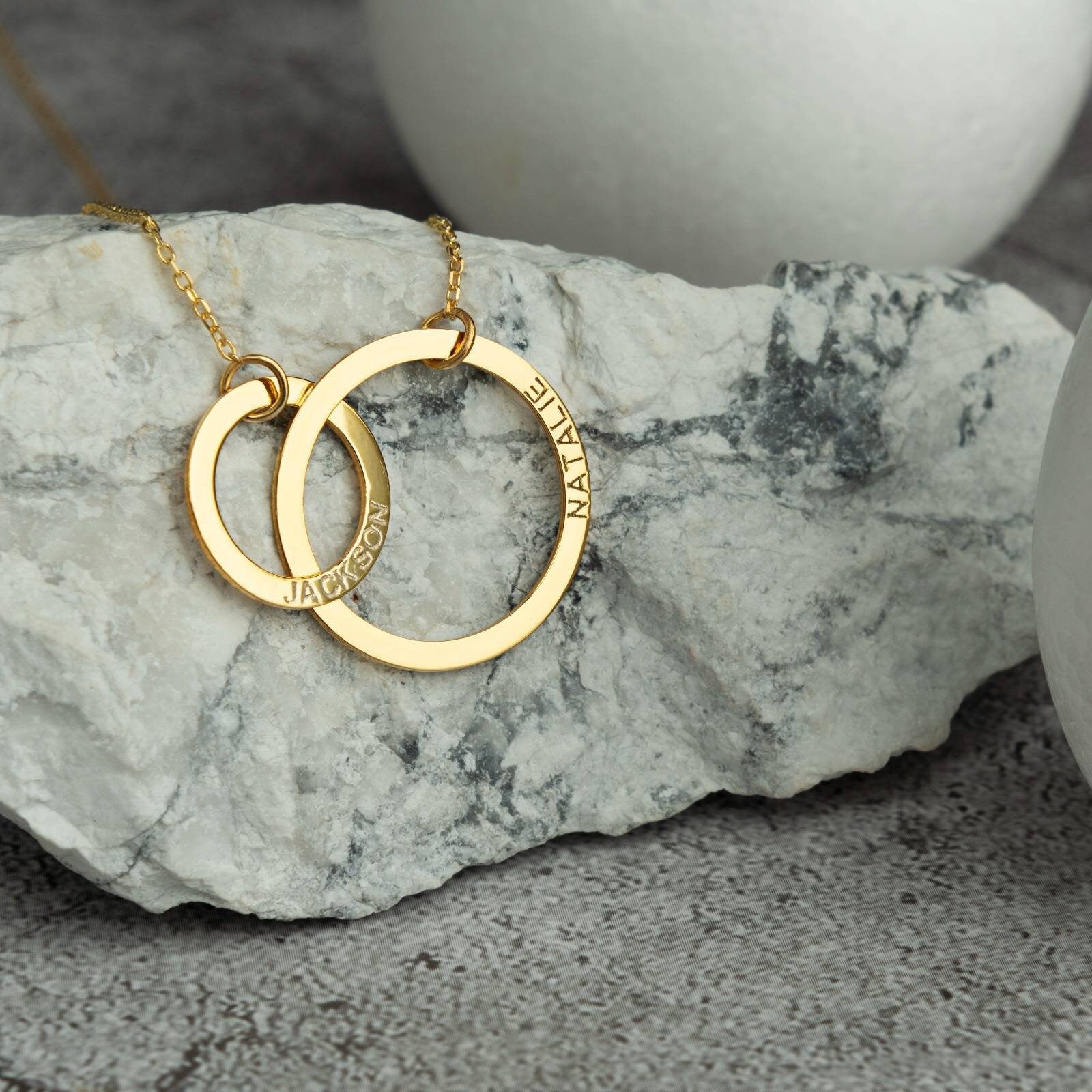 Linked Two Circles Necklace