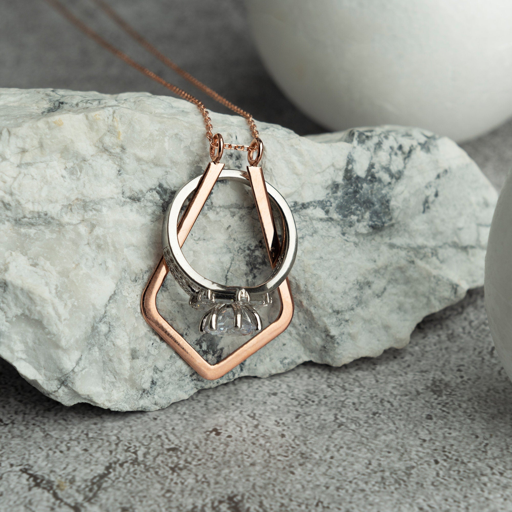 Belinda Jewelz Ring Holder Necklace In Gold, Engagement Ring Holder Necklace  - Minimalist Necklaces For Women, Dainty Necklace, Simple Necklace, Cute Ring  Holder Necklace, Aesthetic Jewelry - Walmart.com