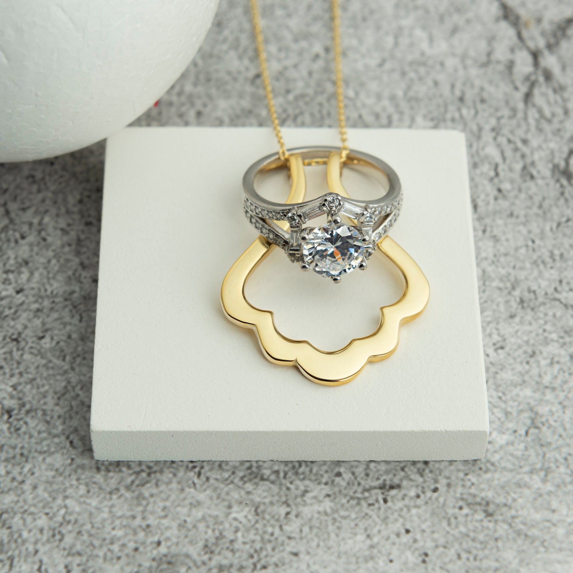 Dainty Ring Necklace Holder - Main Image