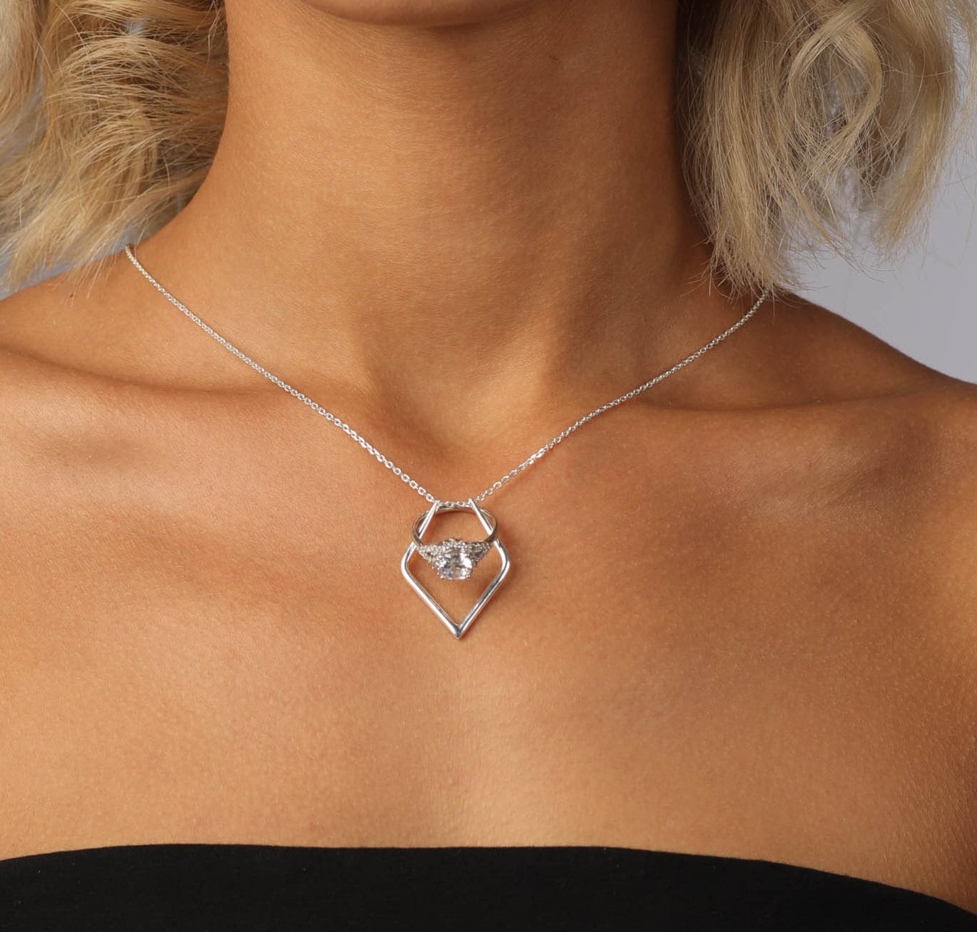 Ring Holder Necklace Geometric