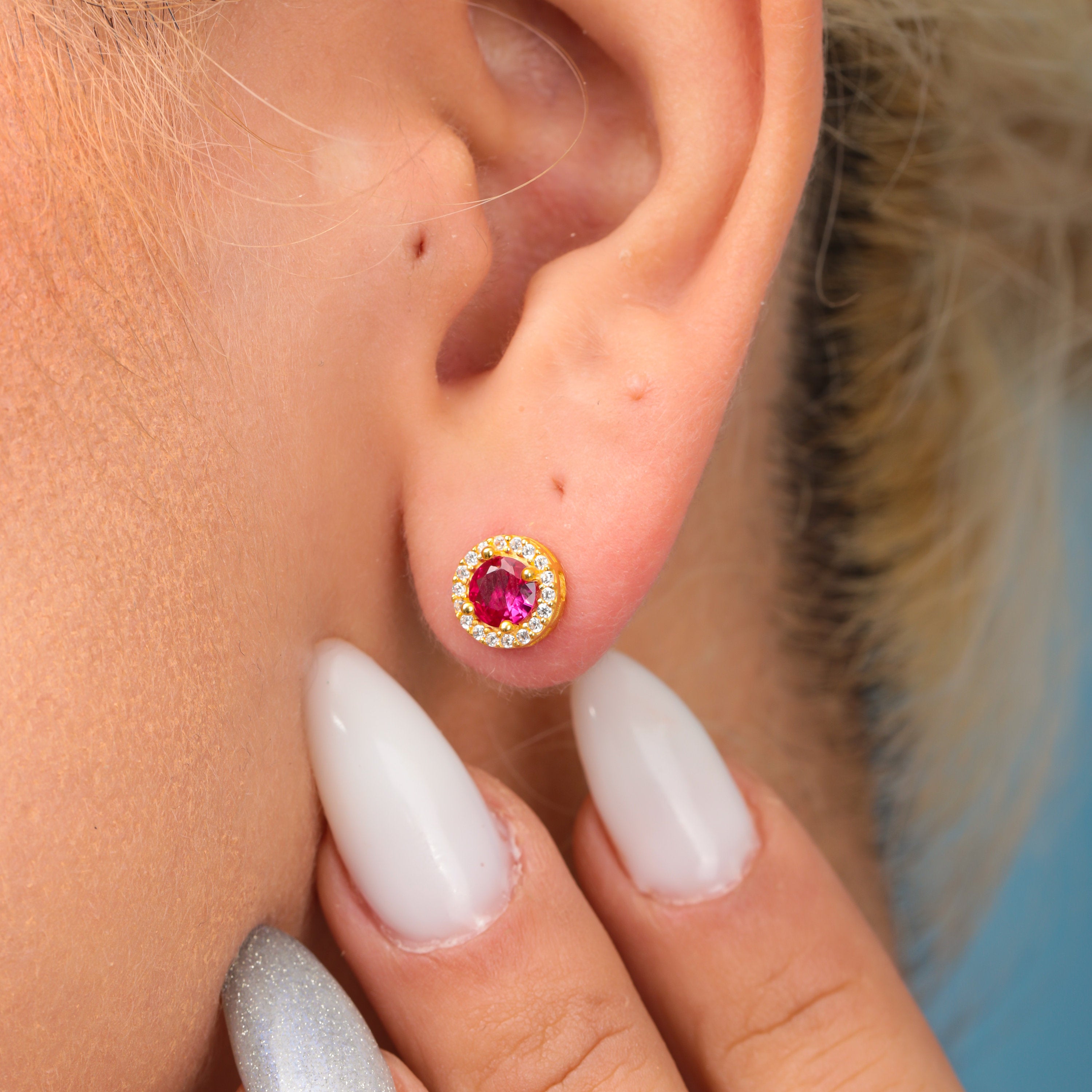 Flower Stud Earrings – Milena LifeStyle