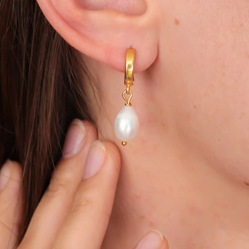 18k Gold Filled Pearl Earrings  Fresh Water Pearl Earrings Gold Hoop Earrings Vintage Pearl Earrings Dangle Pearl Earrings Bridesmaid Gift